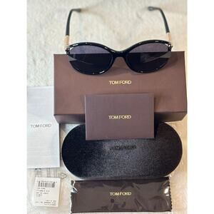 Brand New Tom Ford Sunglasses - Melody TF1090 01A Size 59-18-120*3